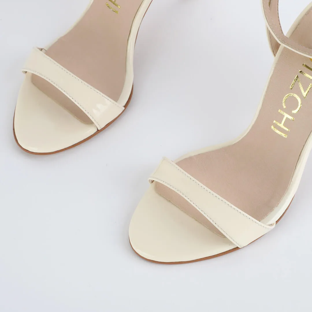 *UK 1 - MEGAN - Ivory patent, 8cm heel